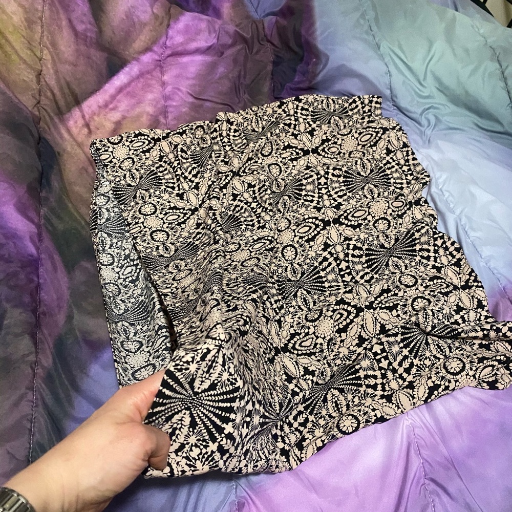 Fun infinity scarf - Picture 2 of 2